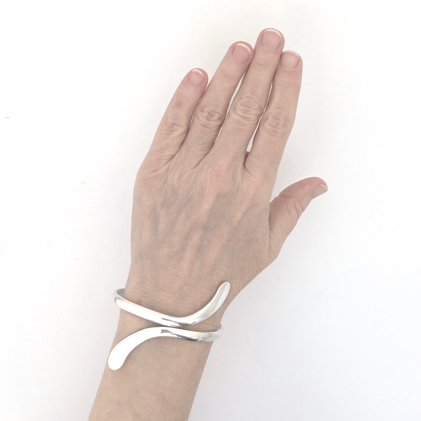 scale Andreas Mikkelsen Denmark vintage silver bypass bangle bracelet Scandinavian Modernist jewelry design