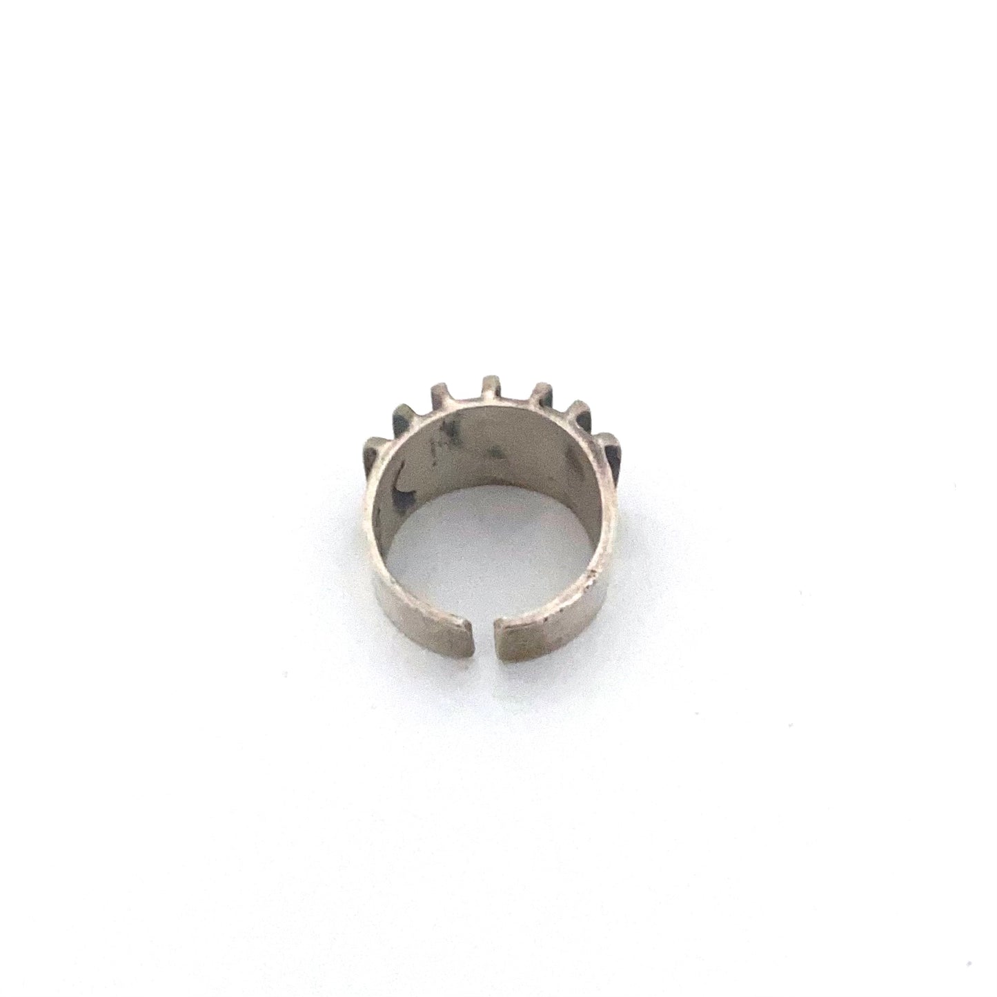 Anna Greta Eker 'ridges' ring ~ Plus Studios