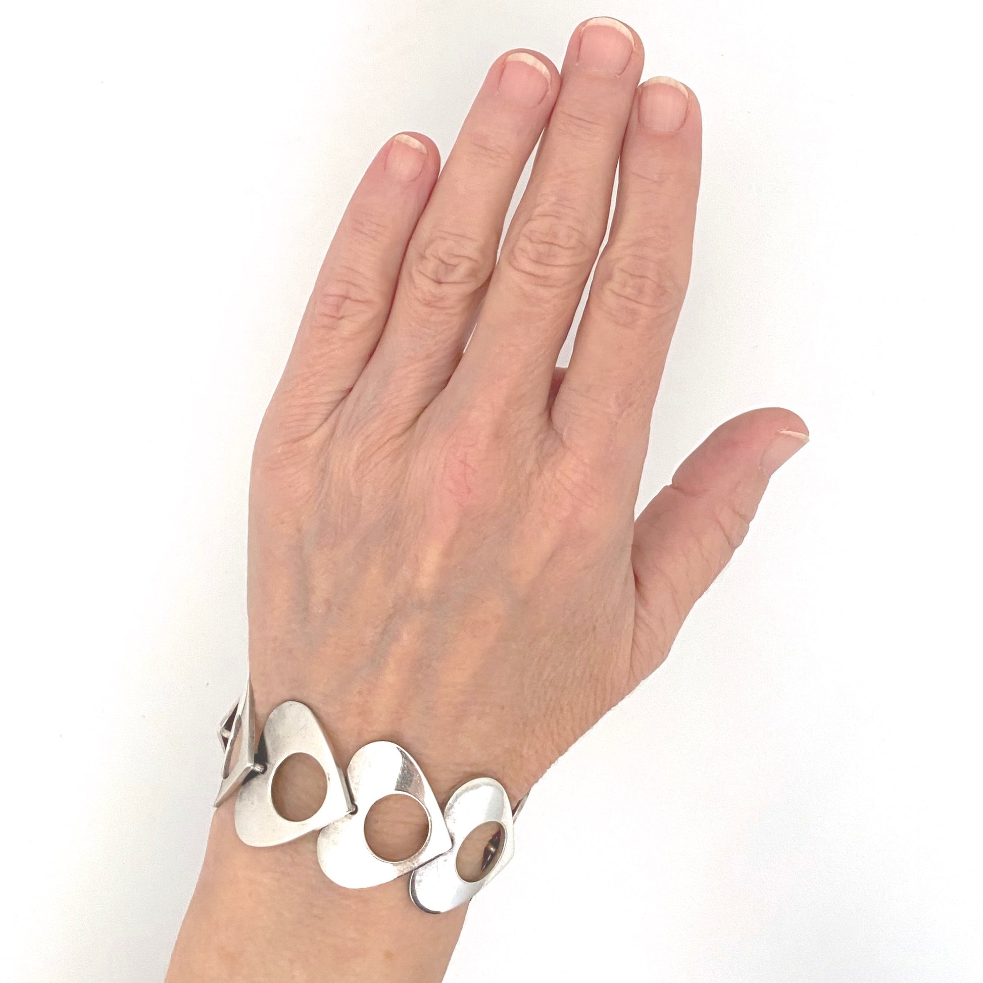 scale Bent Knudsen Denmark vintage silver heart link bracelet Scandinavian Modernist jewelry design