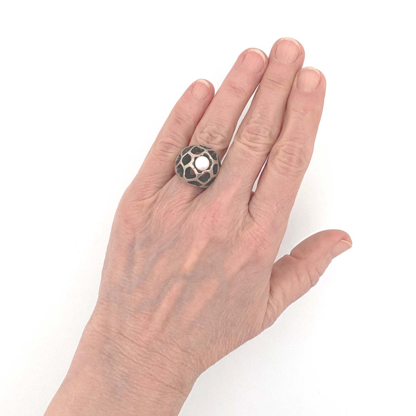 scale Bernard Chaudron Canada vintage silver pearl large openwork ring Canadian Modernist jewelry design