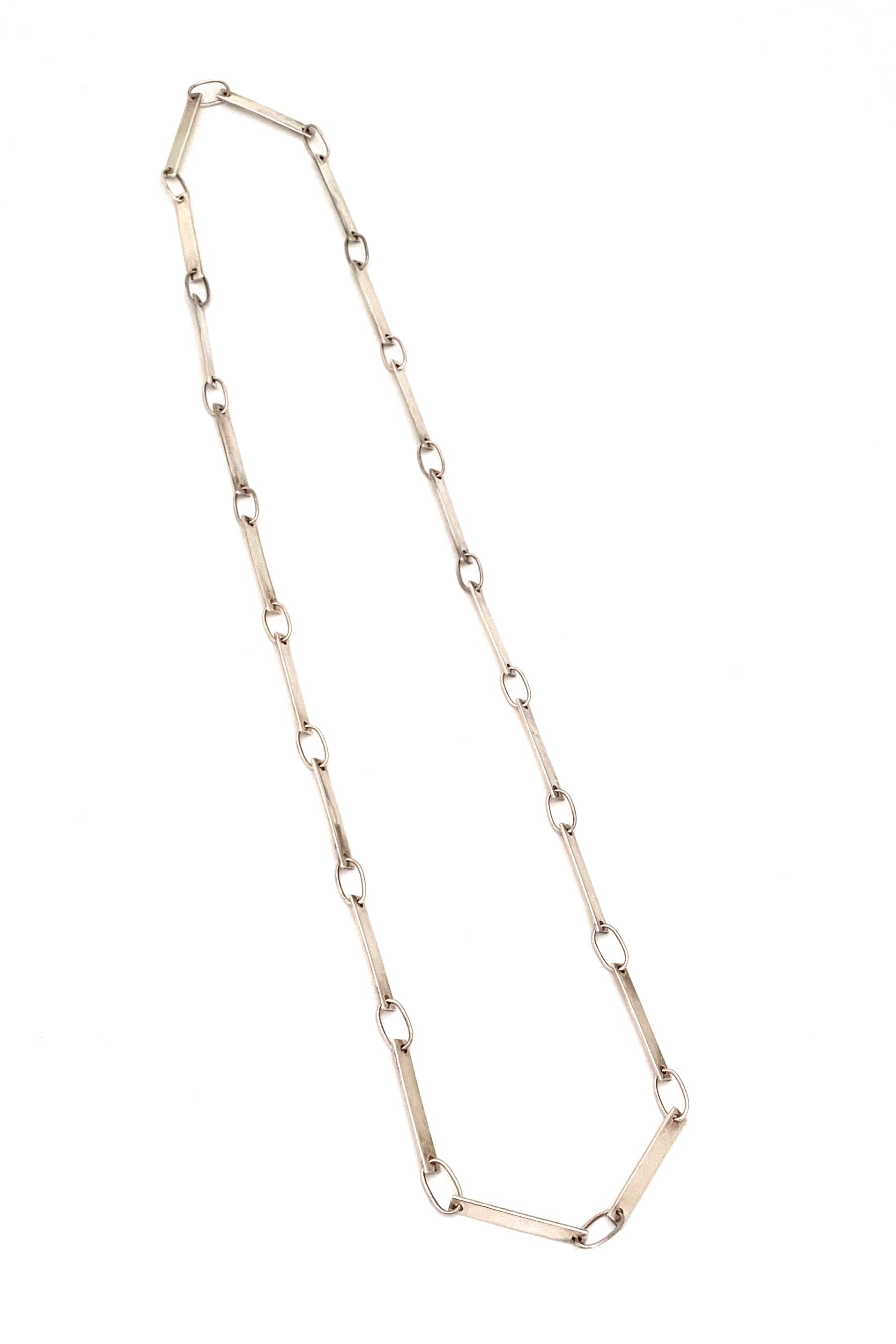 Darla Hesse Canada vintage silver long link chain necklace Canadian Modernist jewelry design