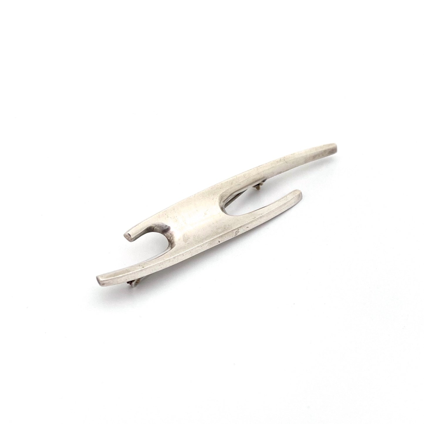 detail Anton Michelsen Eigil Jensen large vintage silver brooch Scandinavian Modernist jewelry design