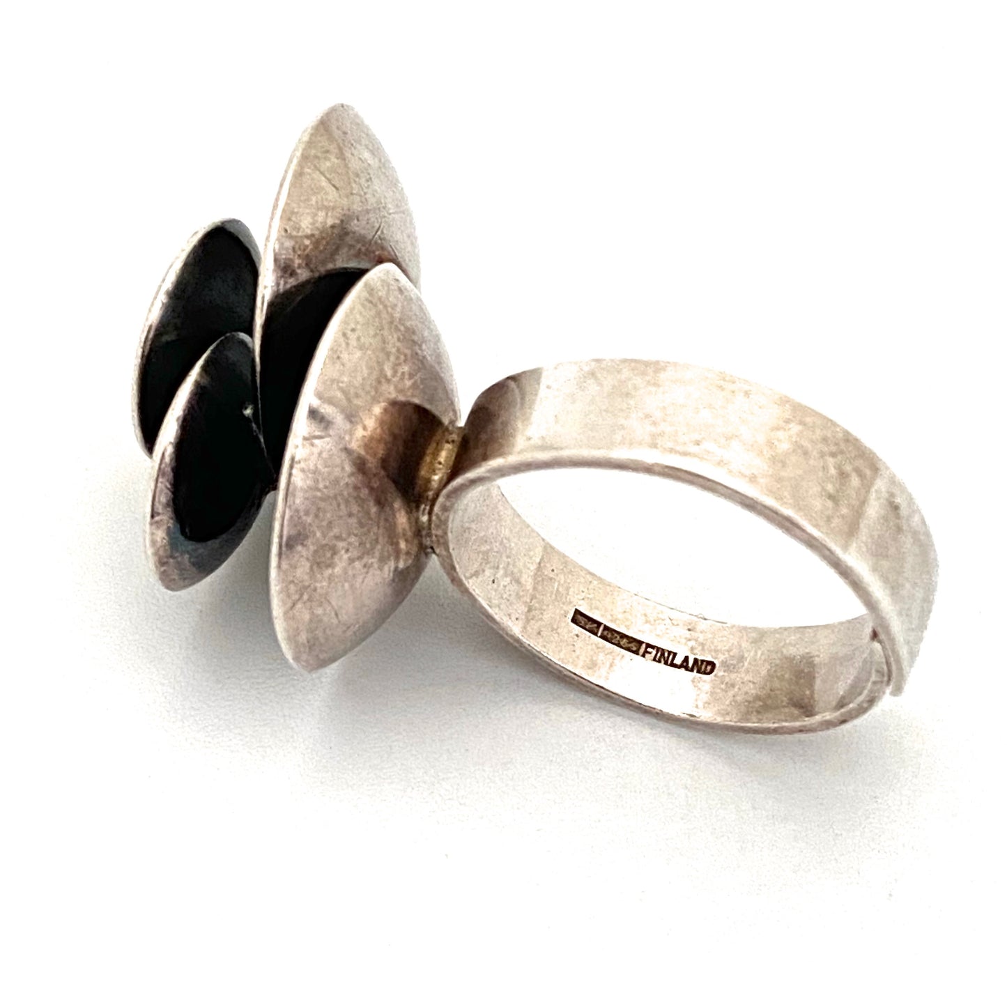 Elis Kauppi silver discs ring