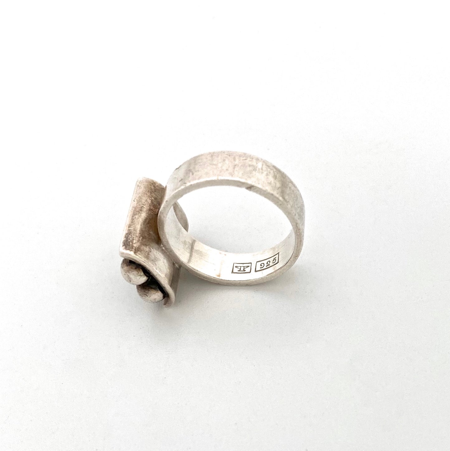Elis Kauppi 8 silver spheres ring