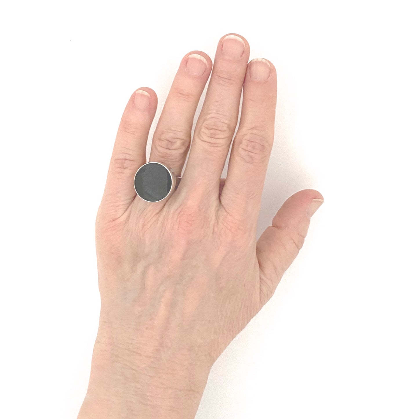 scale Erik Granit Finland vintage silver onyx ring 1974 Scandinavian Modernist jewelry design