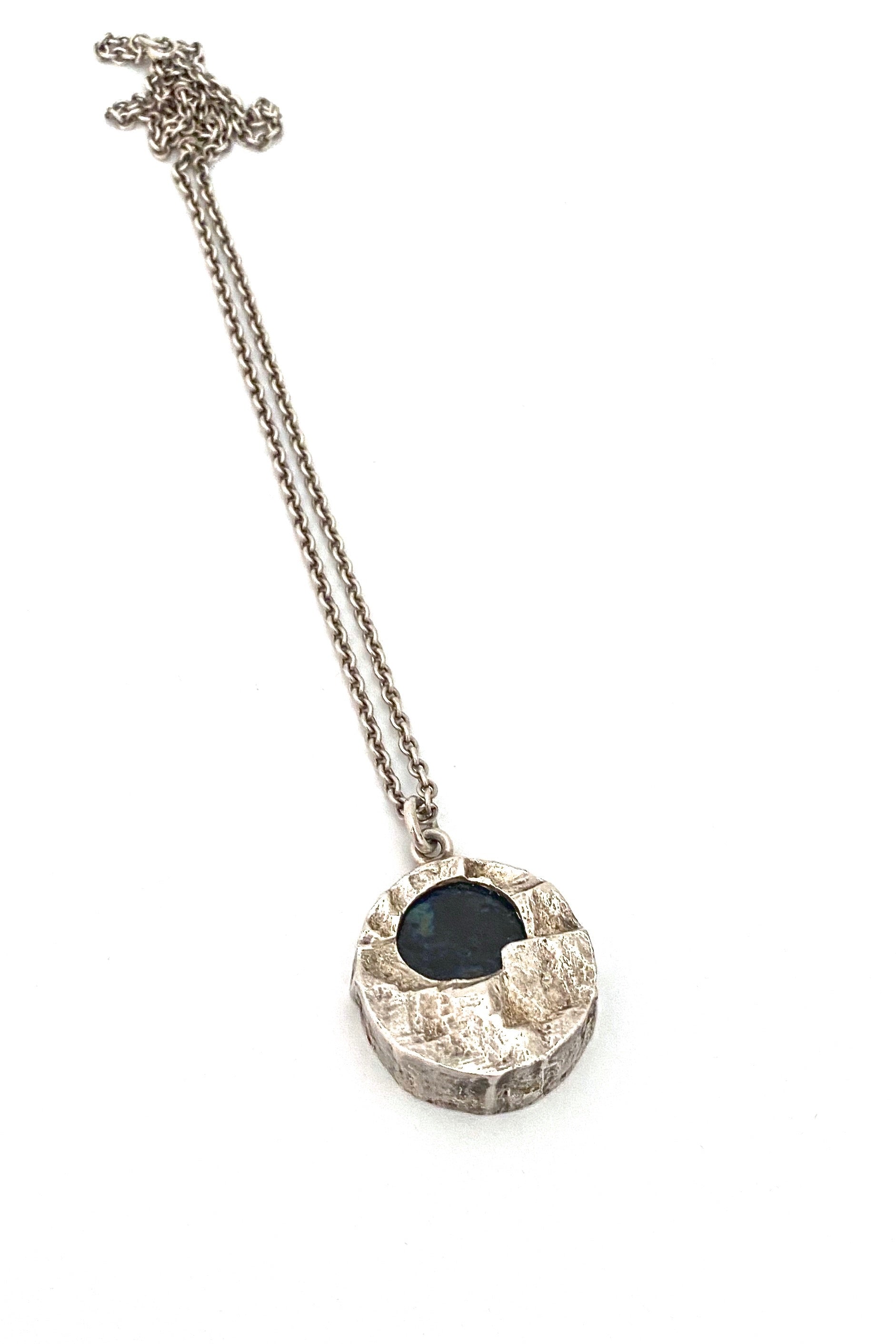 Finlandia Koru Finland vintage heavy textured silver labradorite pendant necklace 1975 Scandinavian Modernist jewelry design