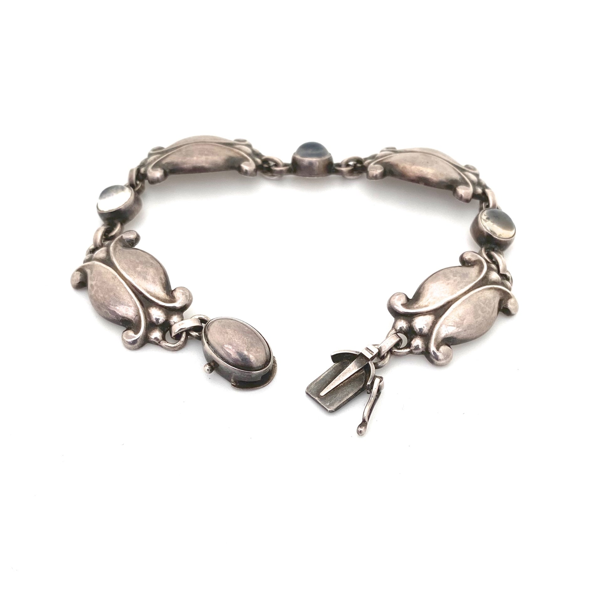 detail Georg Jensen Denmark vintage silver moonstone bracelet 11 Georg Jensen design 1905