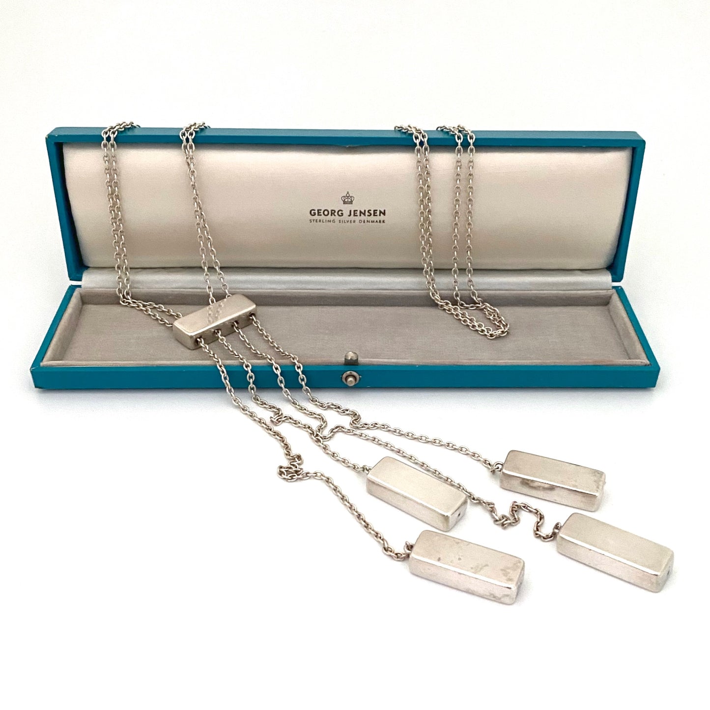 detail Georg Jensen Denmark vintage silver long sautoir necklace 120 Astrid Fog Scandinavian Modernist jewelry design