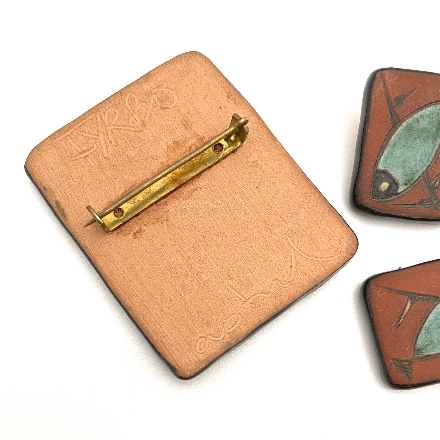 Fyrbo Denmark ceramic fish brooch & earrings ~ Astrid Tjalk