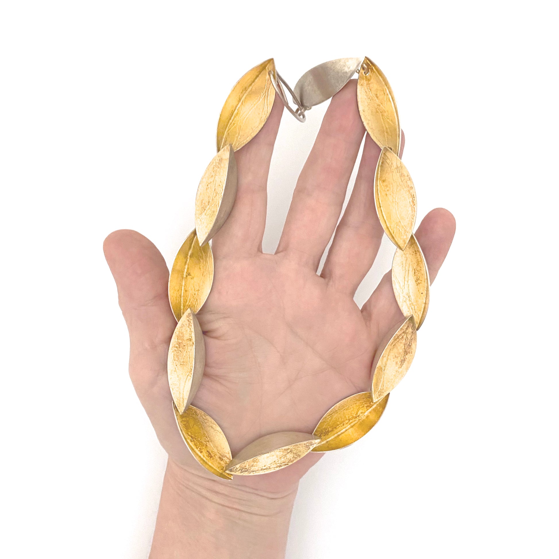 scale Arek Wolski Poland vintage sterling silver gilt choker necklace Modernist jewelry design