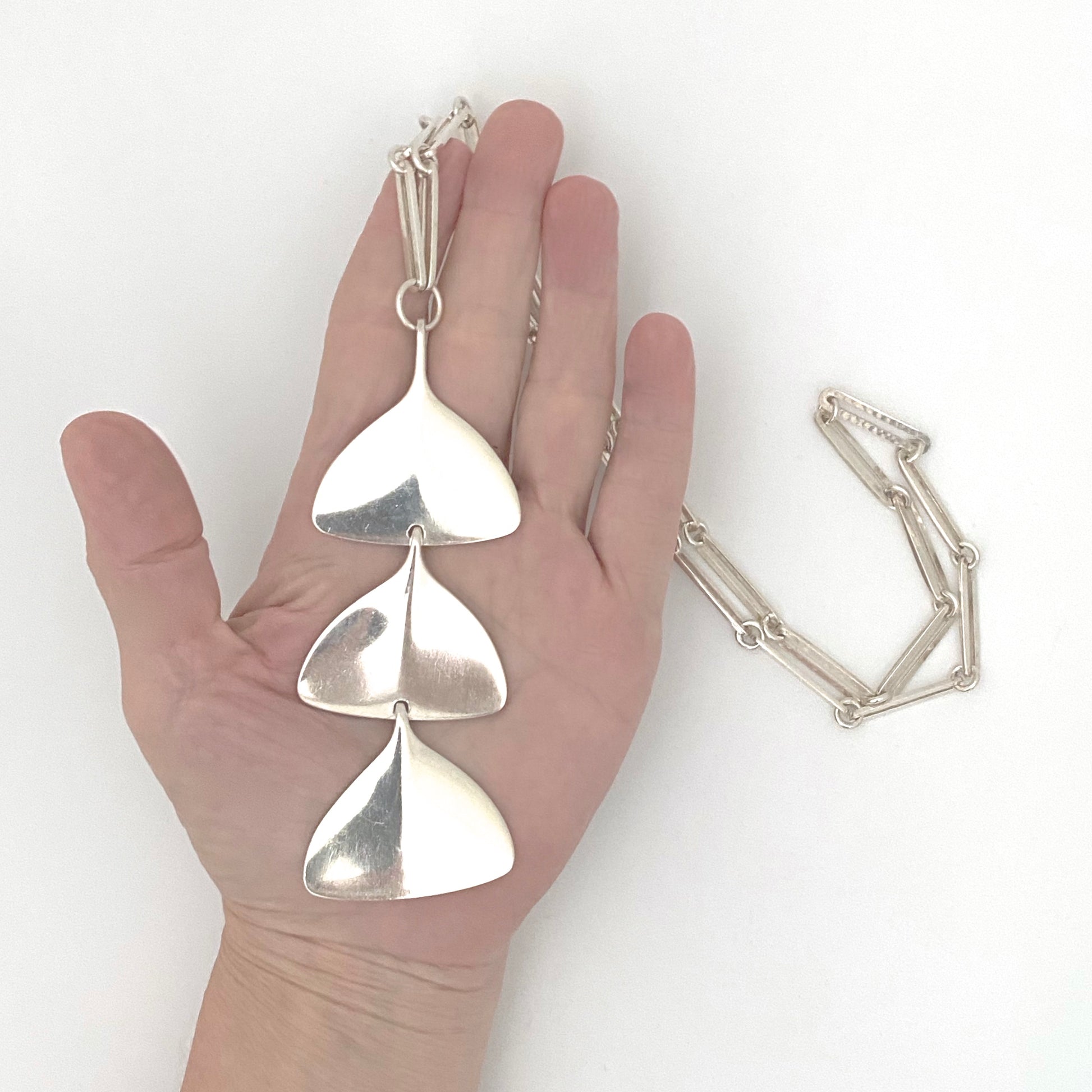 scale Georg Jensen Denmark Bent Gabrielsen long kinetic pendant necklace 145 195A Scandinavian Modernist jewelry design