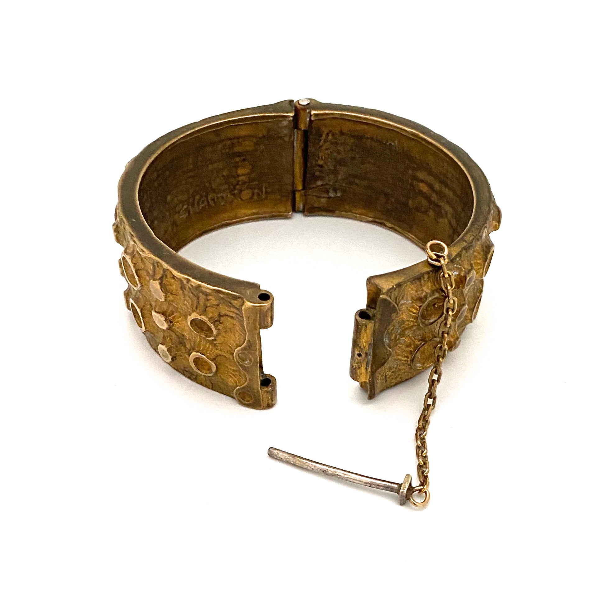 detail Bernard Chaudron Canada vintage sculptural bronze hinged bracelet Canadian Modernist jewelry design