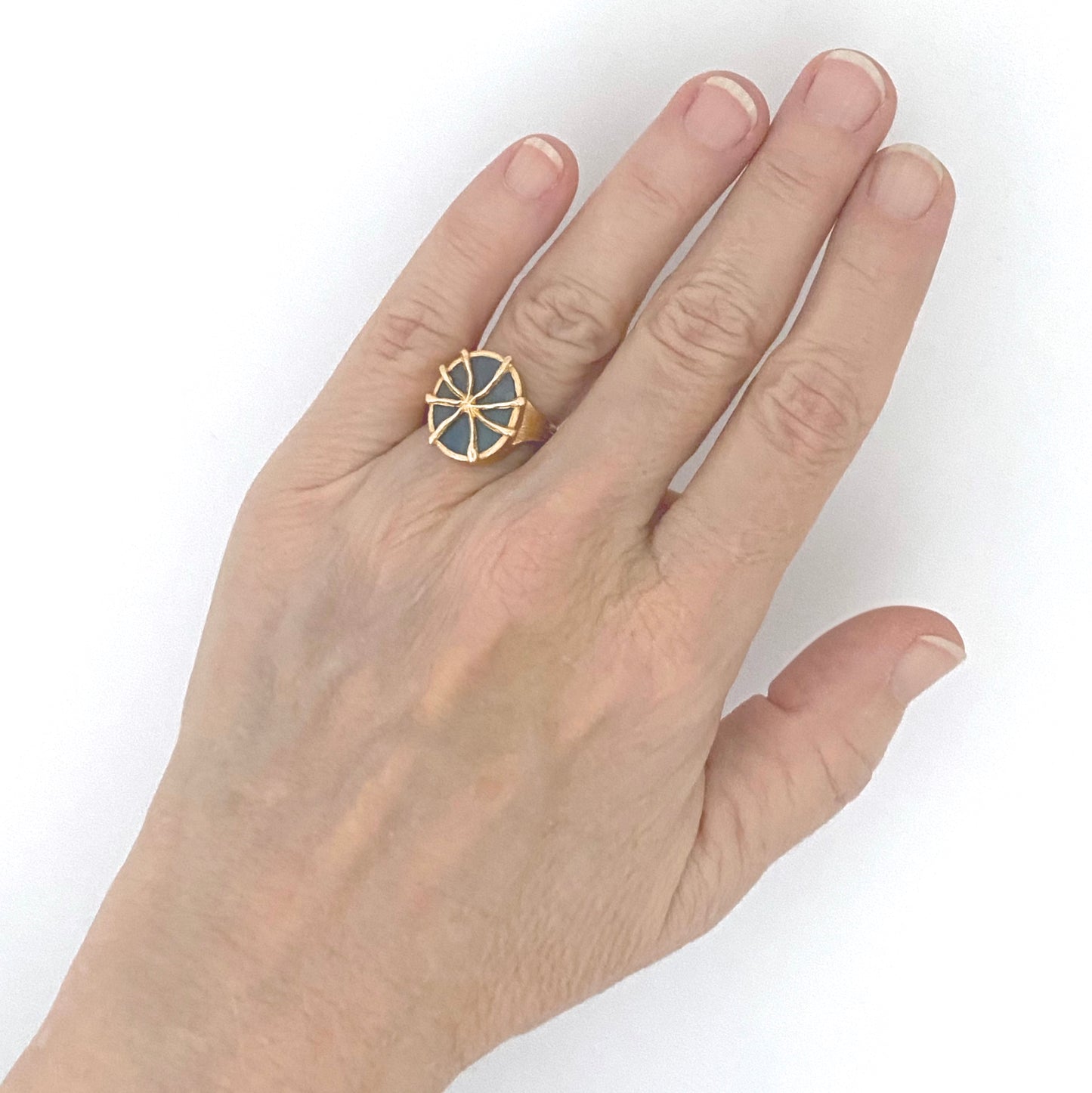 scale Lapponia Finland vintage 14k gold labradorite ring 1979 Scandinavian Modernist jewelry design