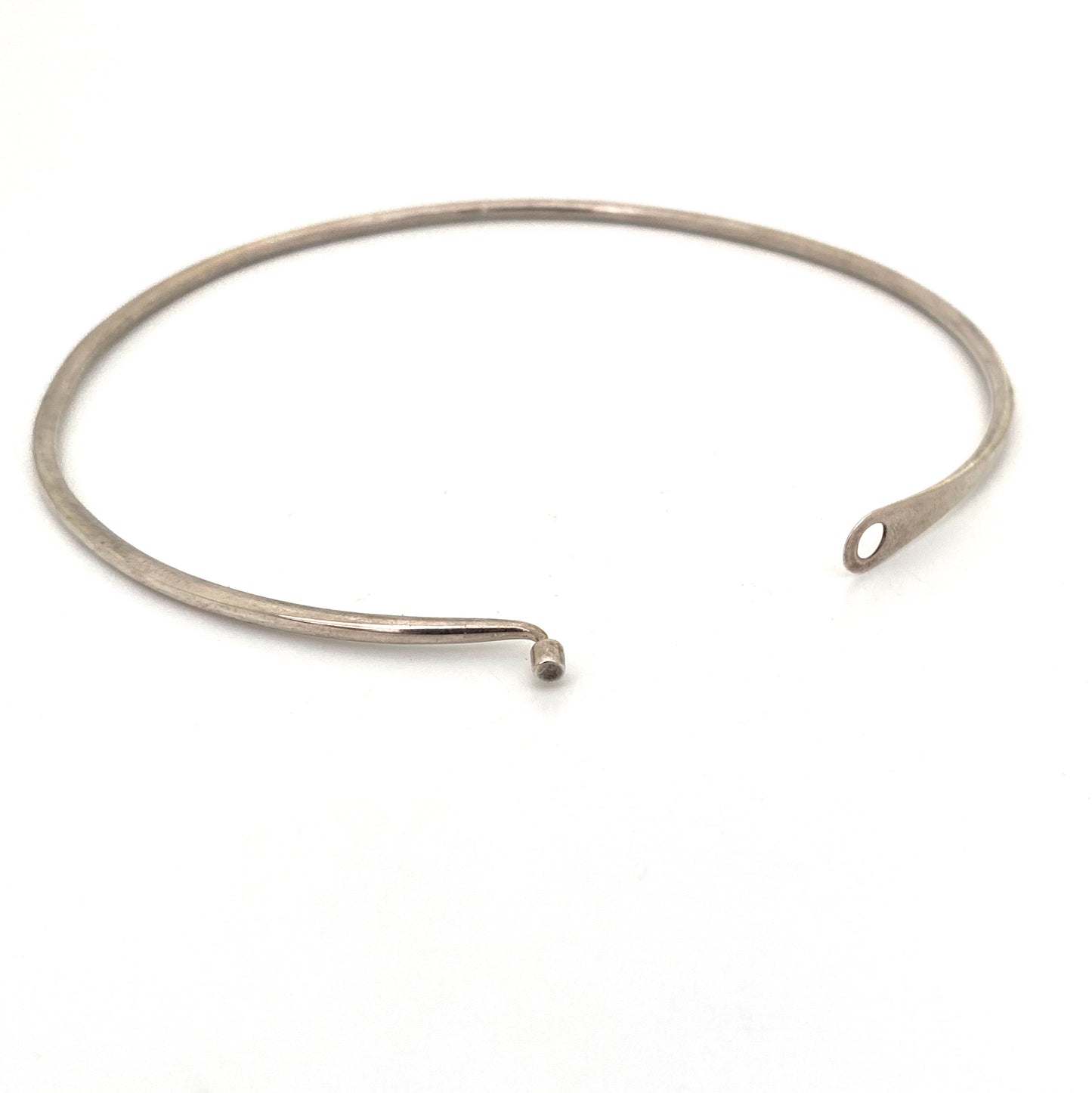 detail Darla Hesse Canada vintage silver choker necklace Canadian Modernist jewelry design