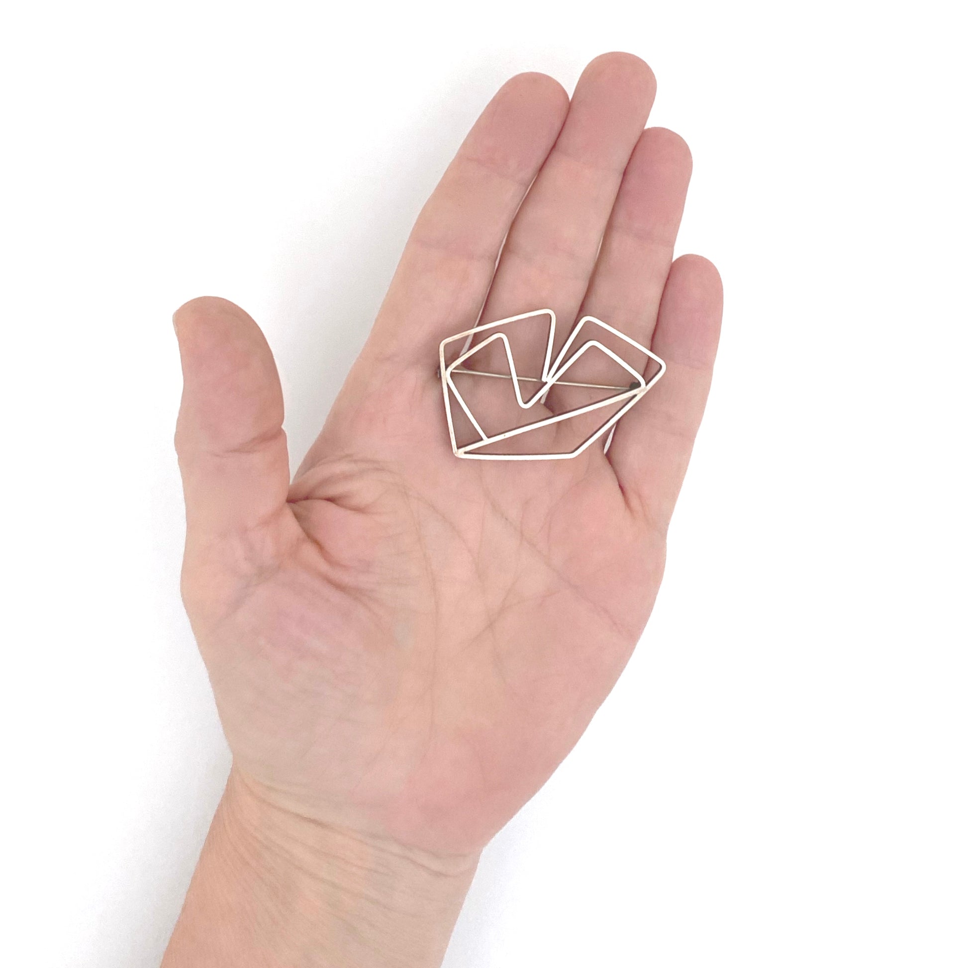 scale Betty Cooke USA vintage silver geometric brooch Modernist jewelry design