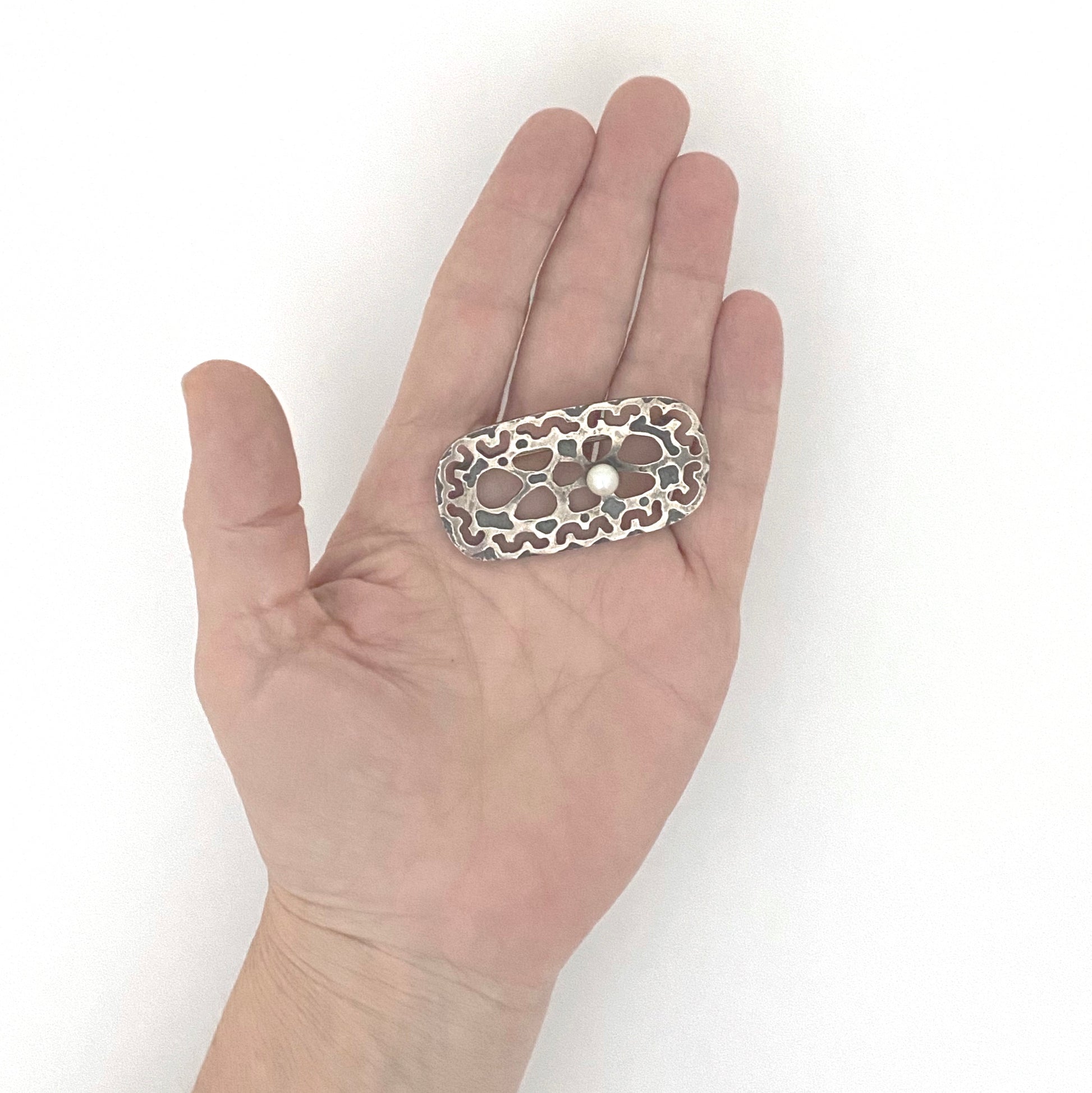 scale Bernard Chaudron Canada vintage sterling silver pearly brutalist openwork brooch Canadian Modernist jewelry design