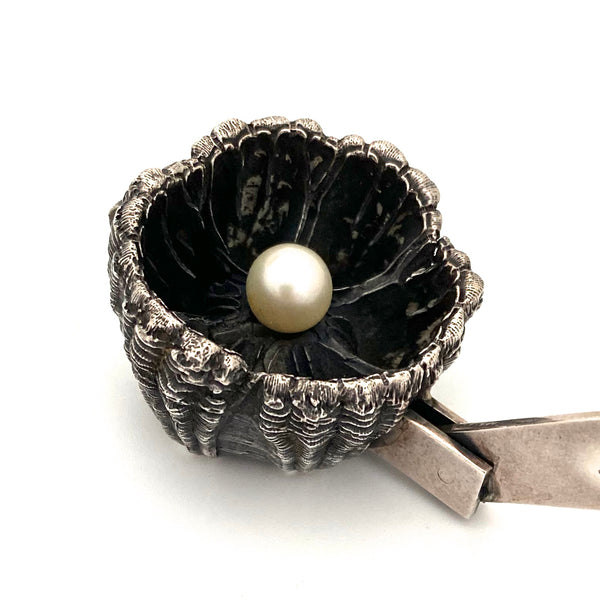detail Hans Gehrig Canada large vintage silver pearl pendant necklace Modernist jewelry design