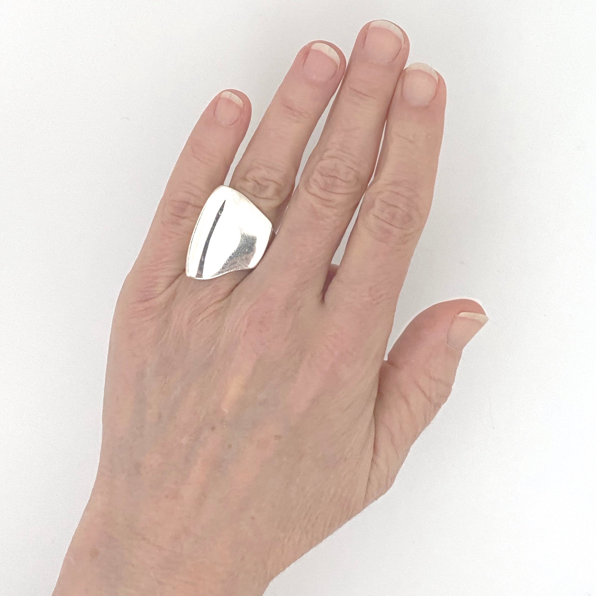 scale Walter Schluep Canada vintage heavy silver sleek ring Modernist jewelry design