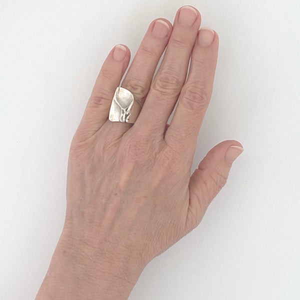 scale Bjorn Weckstrom Lapponia Finland vintage silver large textured ring Scandinavian Modernist jewelry design