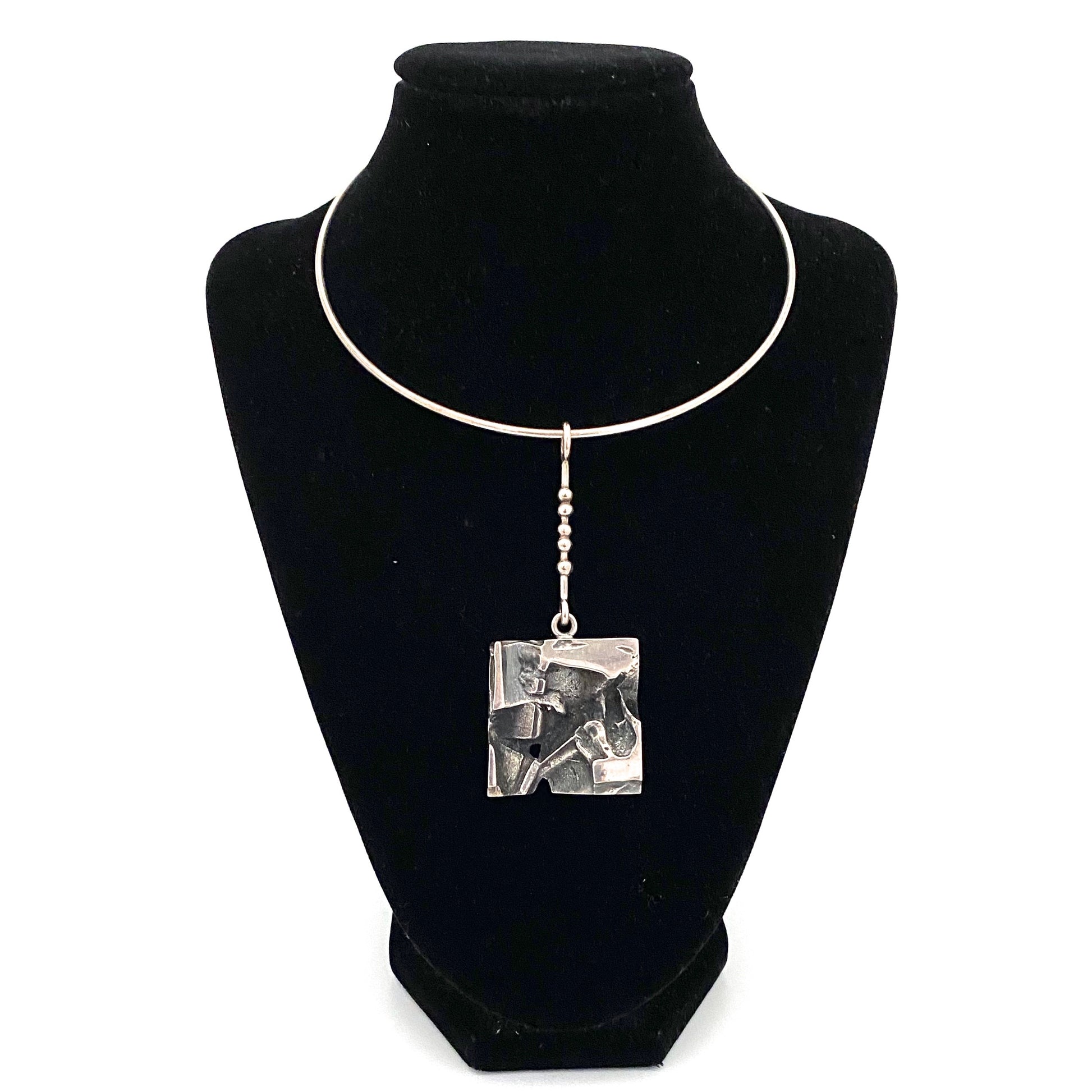 detail Jorma Laine Finland vintage silver brutalist kinetic pendant choker necklace 1971 Scandinavian Modernist jewelry design