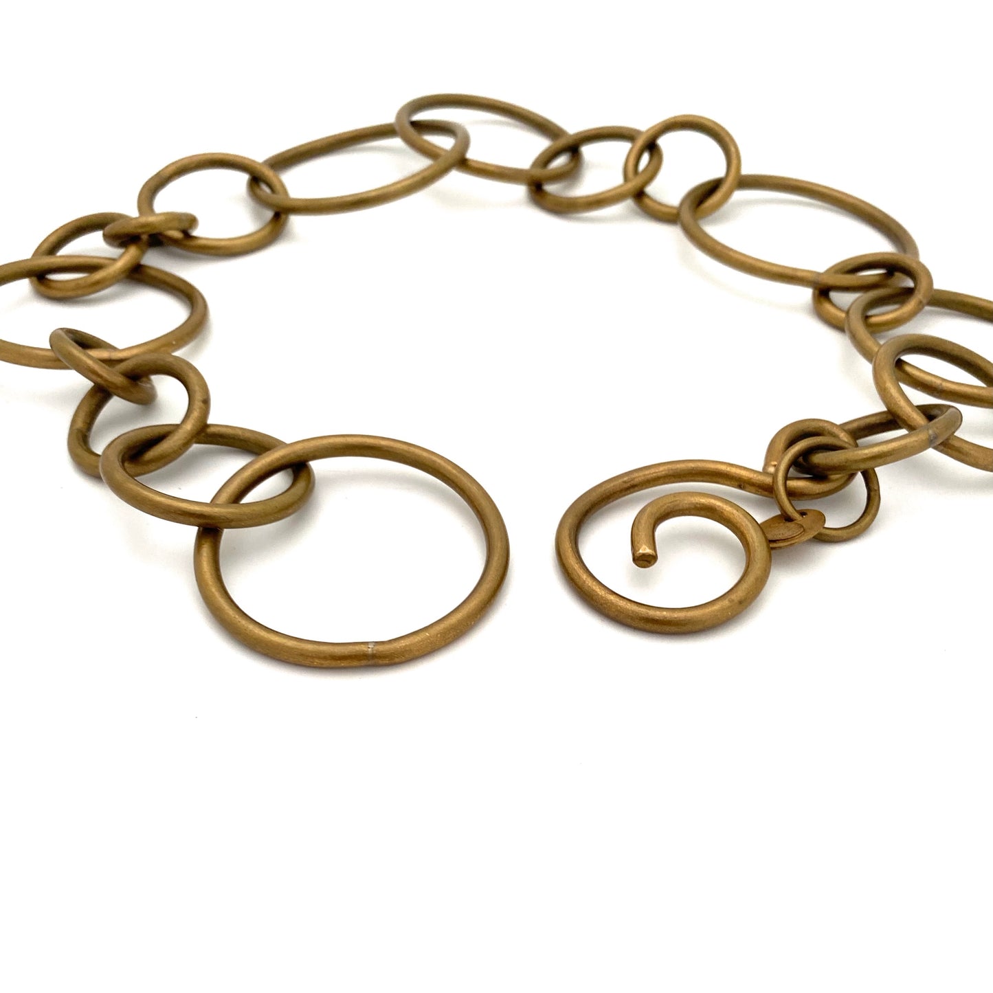detail Martha Sturdy Canada vintage brass large circle link postmodern chain necklace Canadian jewelry design