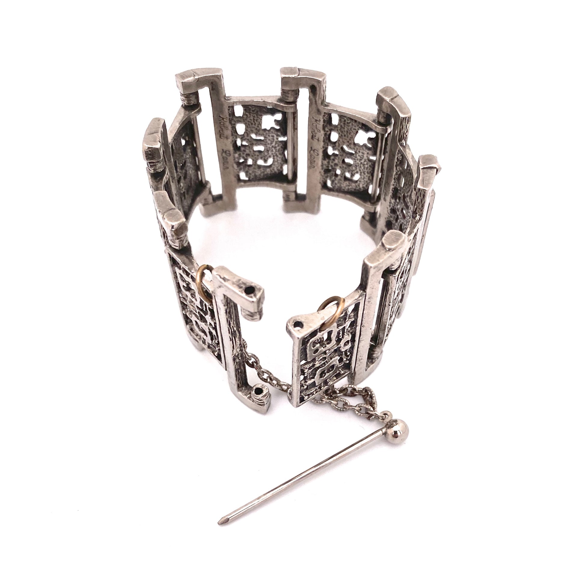 detail Robert Larin Canada vintage brutalist pewter openwork panel link bracelet Canadian Modernist jewelry design