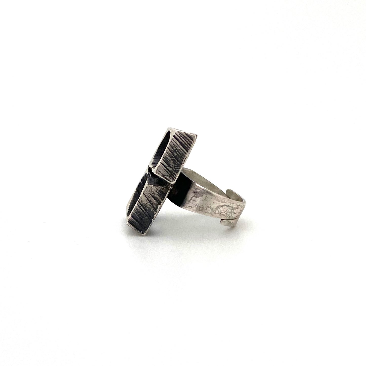 profile Sten and Laine Finland vintage silver large brutalist ring 1973 Scandinavian Modernist jewelry design