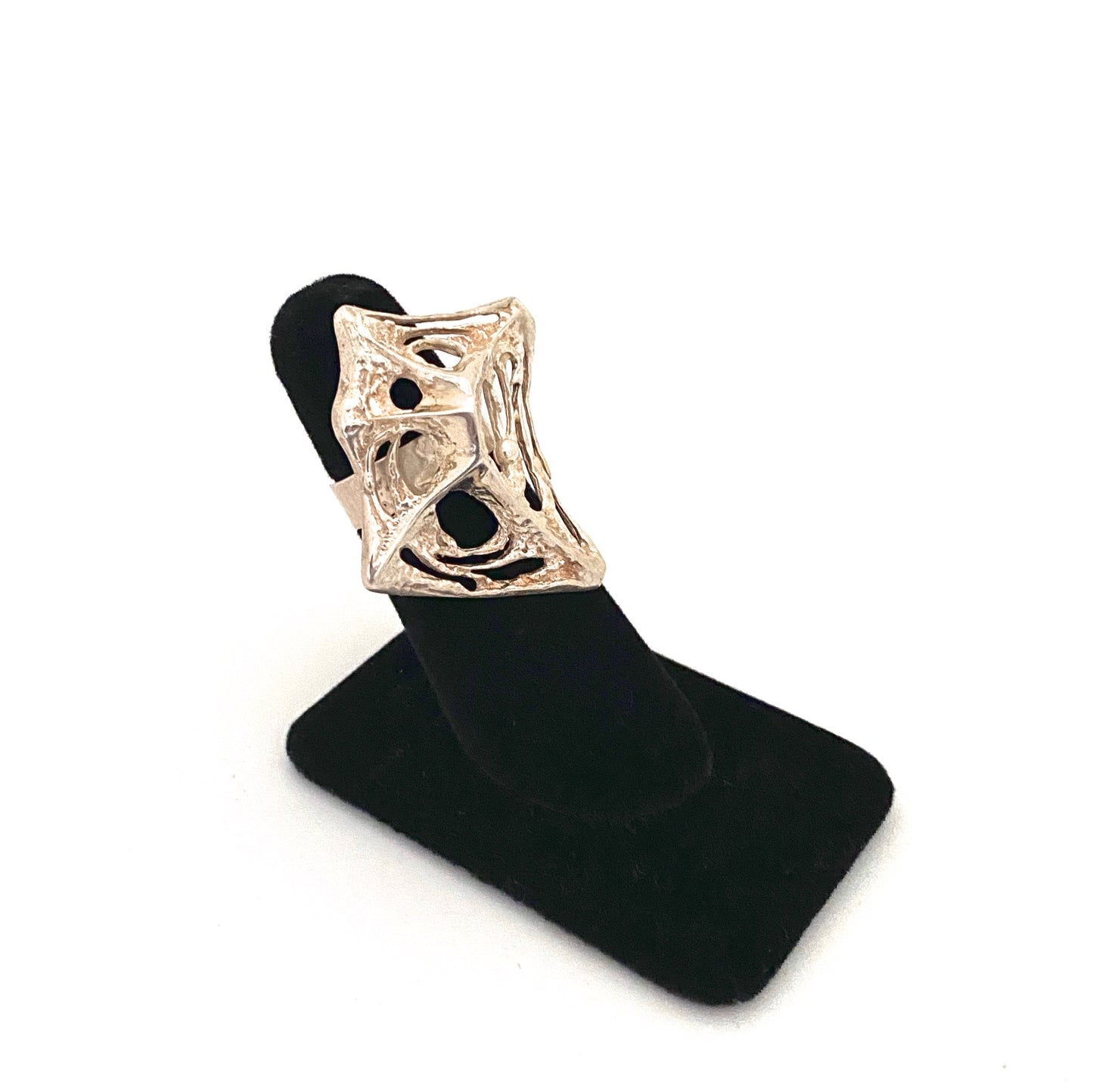Sten & Laine large silver openwork ring ~ 1970