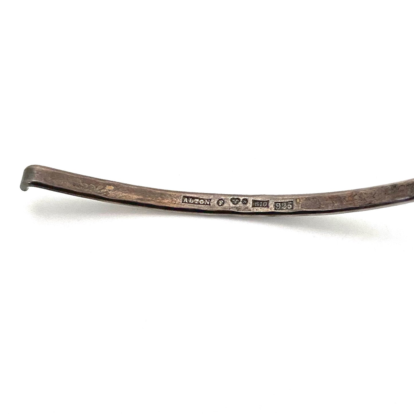 Alton hammered silver neck ring ~ 1976