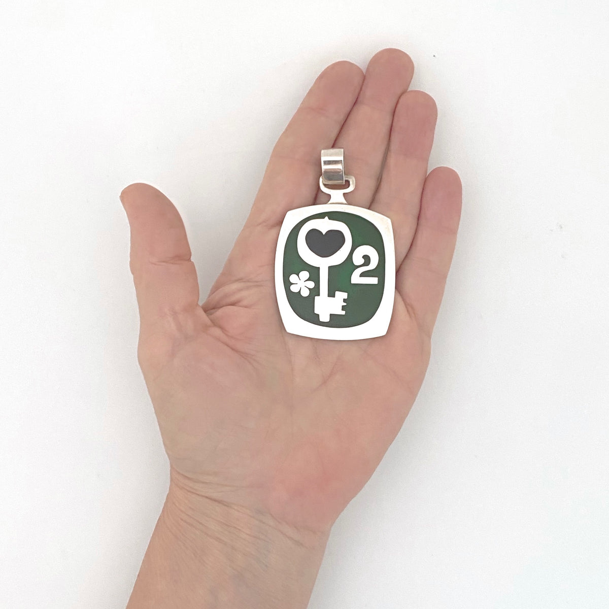 scale Walter Schluep Canada vintage chunky silver resign enamel pendant for a necklace Canadian Modernist jewelry design