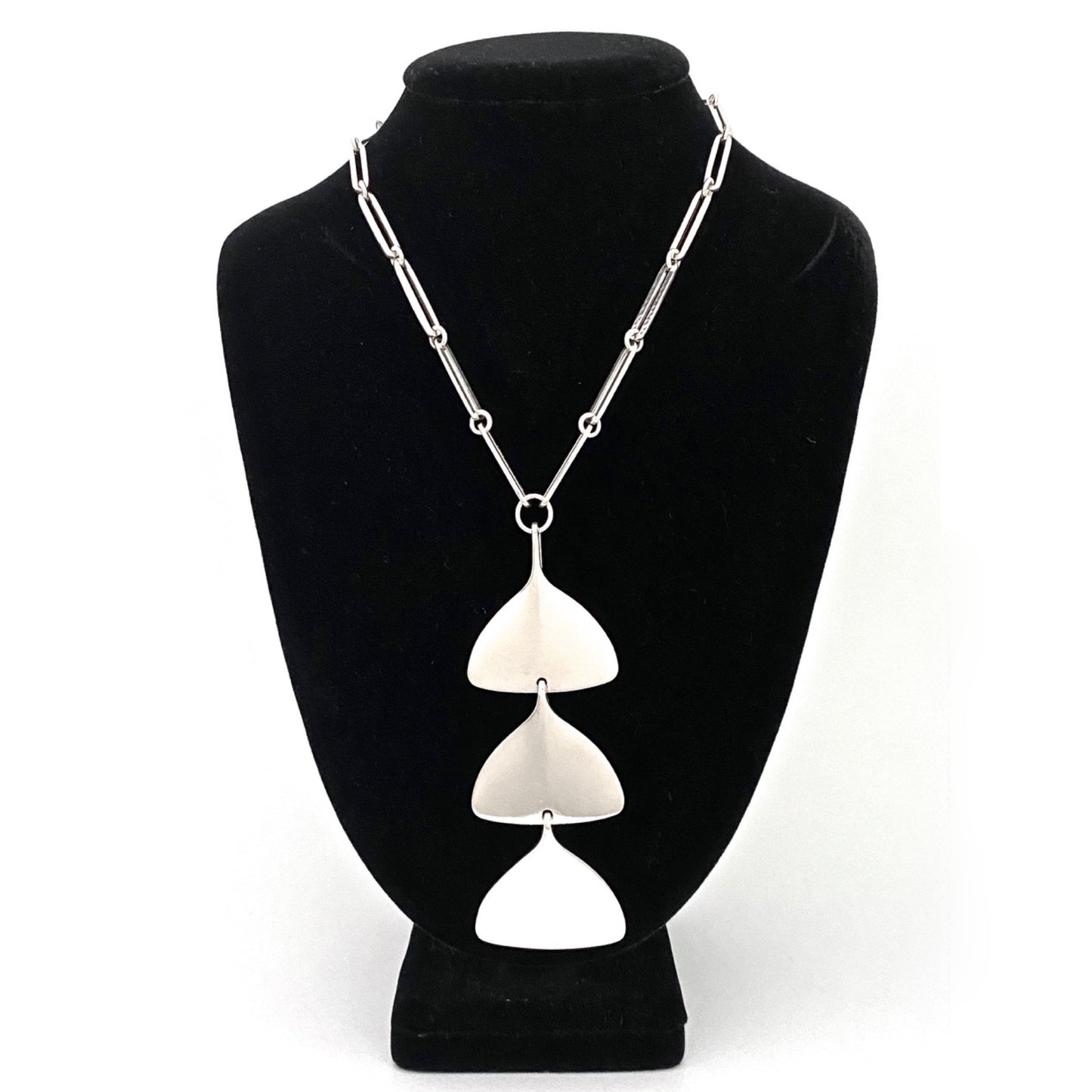 Georg Jensen Bent Gabrielsen long kinetic pendant #145 & chain 195A