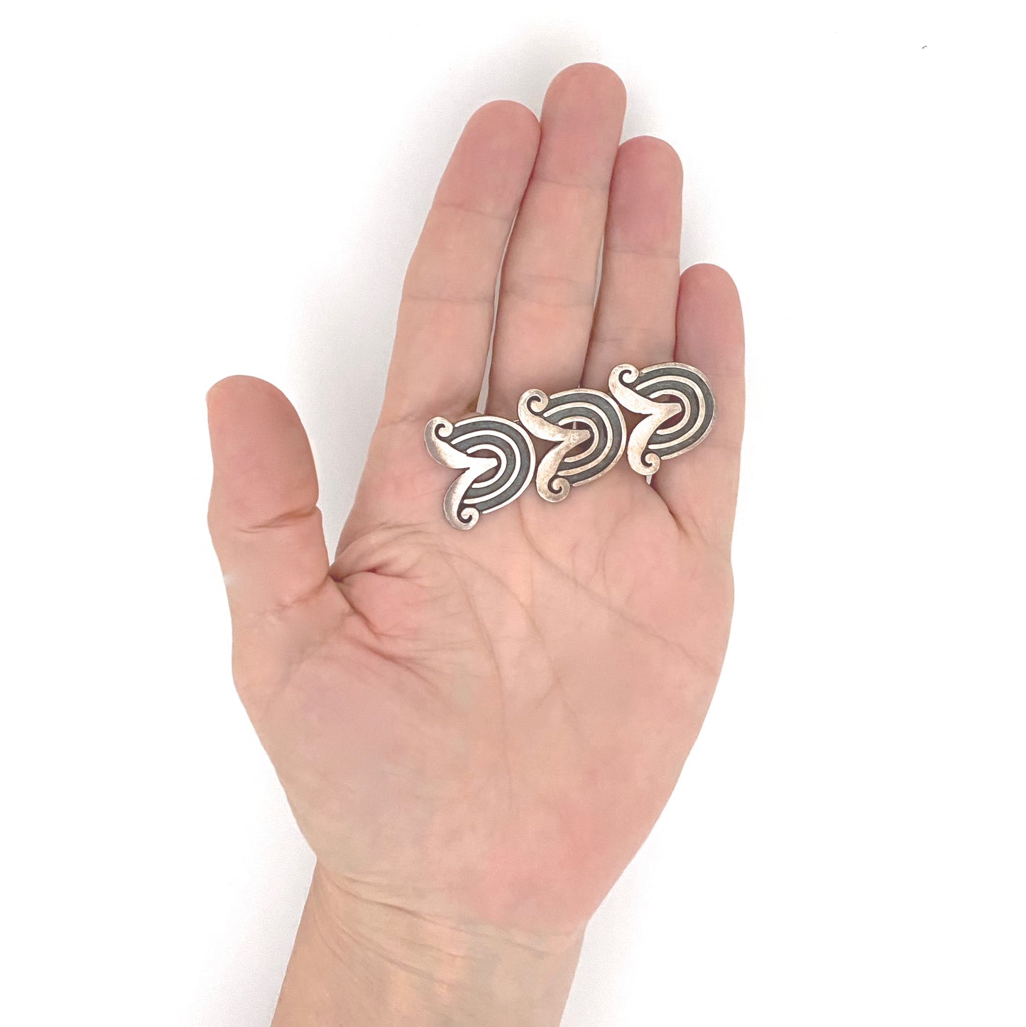 scale vintage 950 silver brooch Taxco Mexico Modernist jewelry design