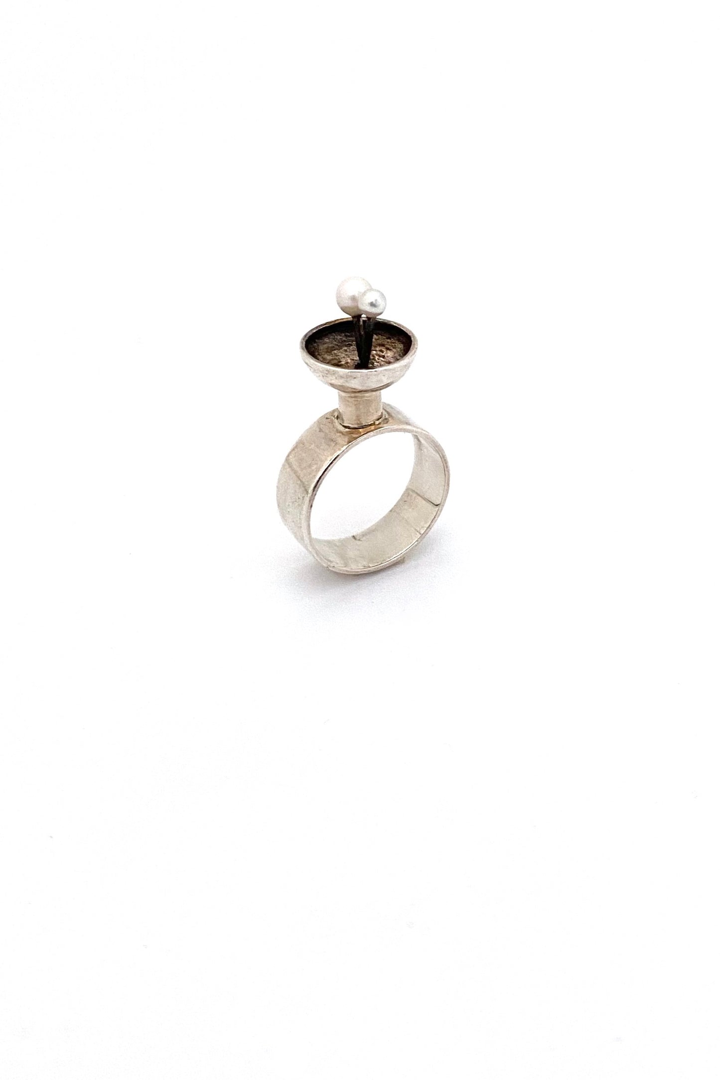 vintage silver pearls ring Modernist jewelry design