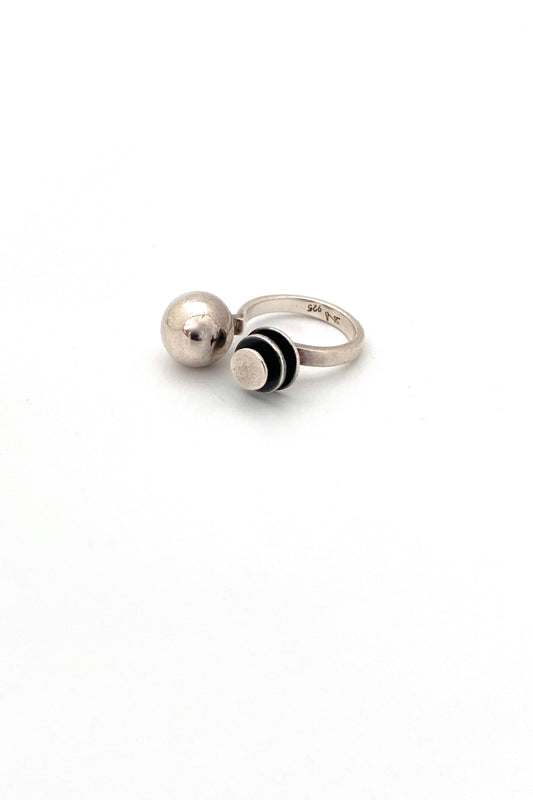 vintage silver sphere and discs ring Modernist jewelry design