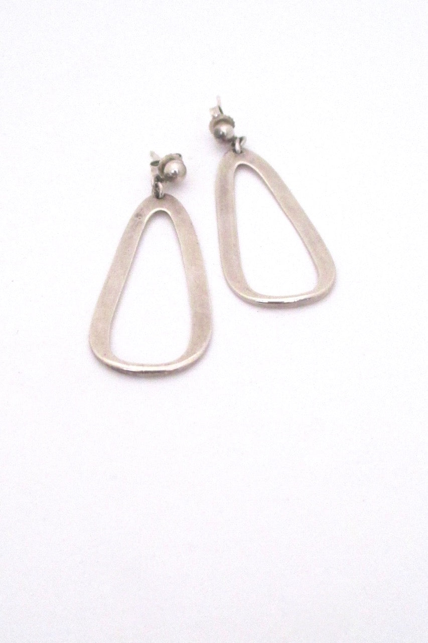 Darla Hesse Canada vintage silver drop earrings