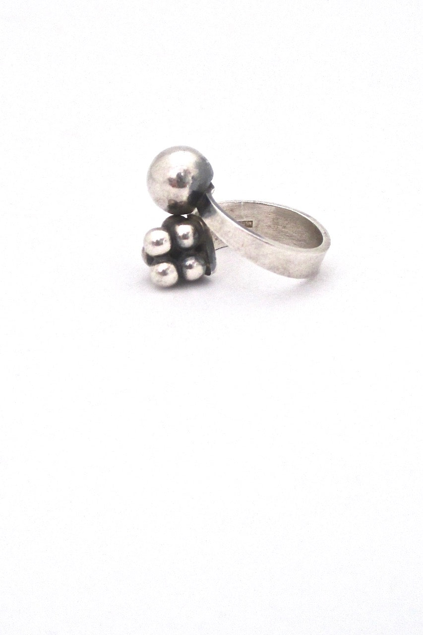 Elis Kauppi Kupittaan Kulta Finland vintage silver spheres wrap ring Scandinavian Modernist jewelry design