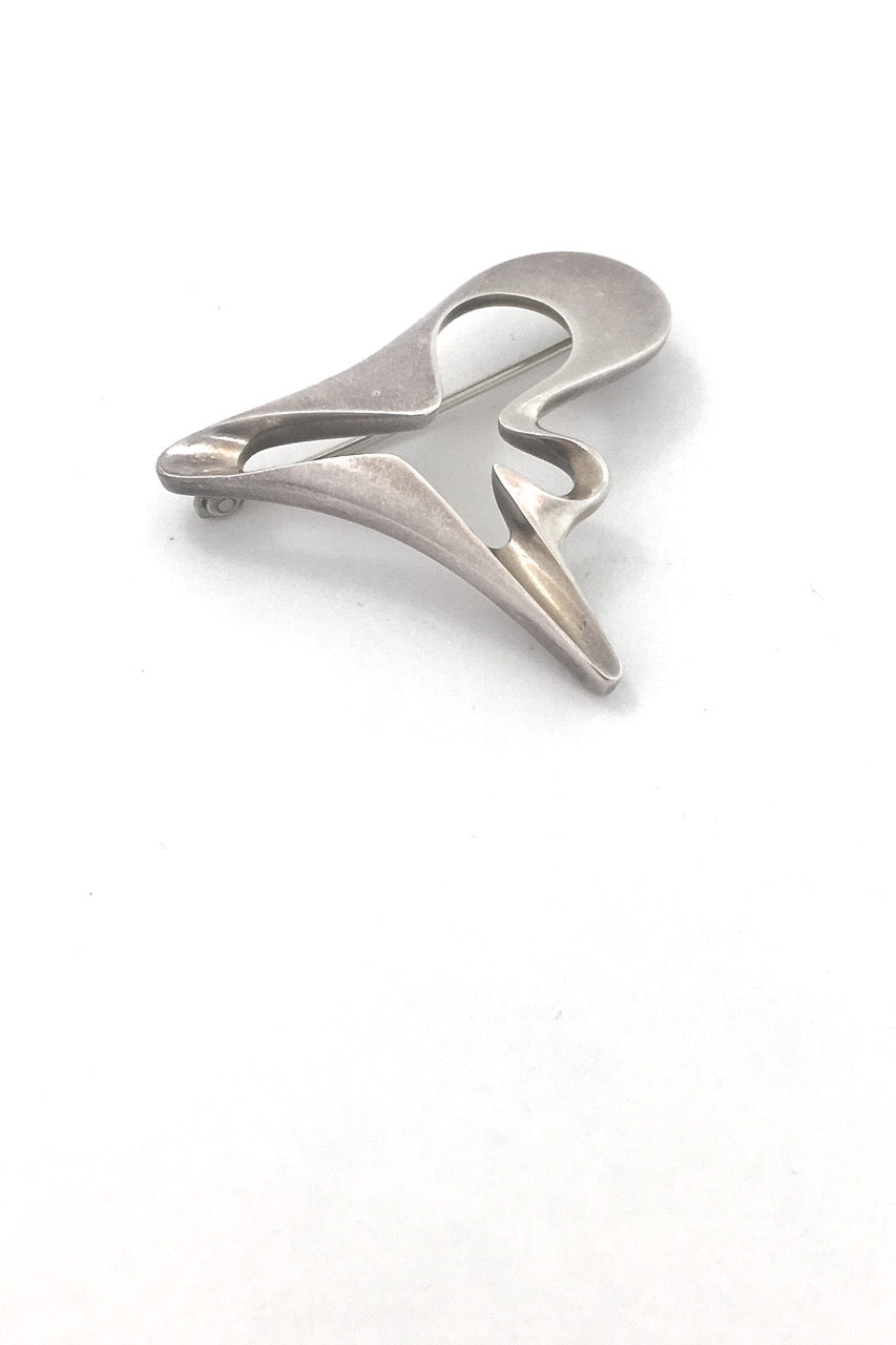Georg Jensen vintage Scandinavian Modernist silver brooch 324 by Henning Koppel Danish design