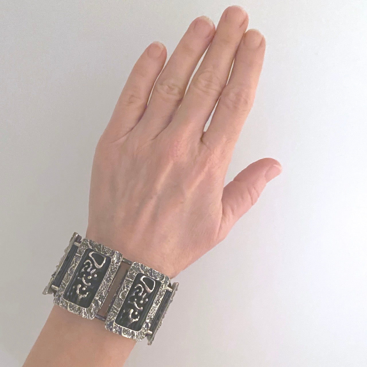 scale Guy Vidal Canada vintage brutalist pewter large openwork panel link bracelet