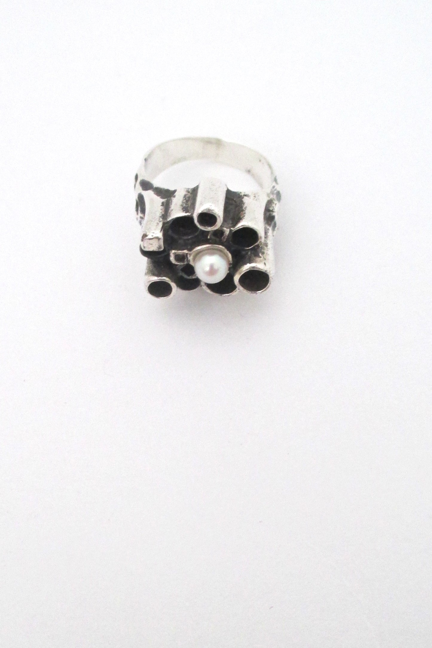 detail Robert Larin textured sterling & pearl sculptural ring