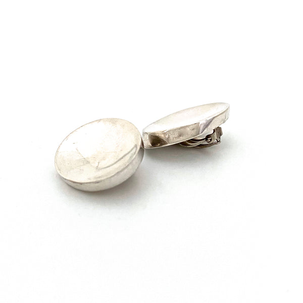 large oval concave silver ear clips ~ los Ballesteros