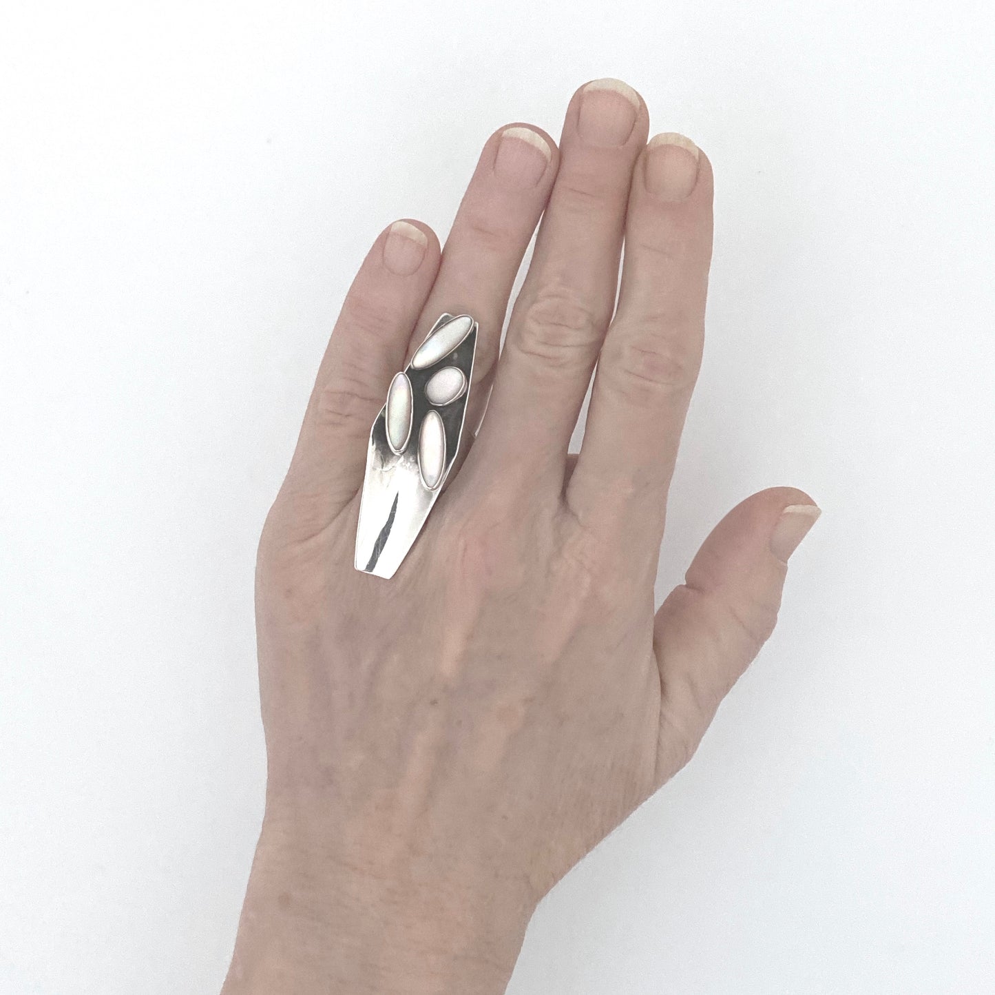 scale extra long vintage Navajo silver mother of pearl ring Annabelle Peterson Modernist jewelry design