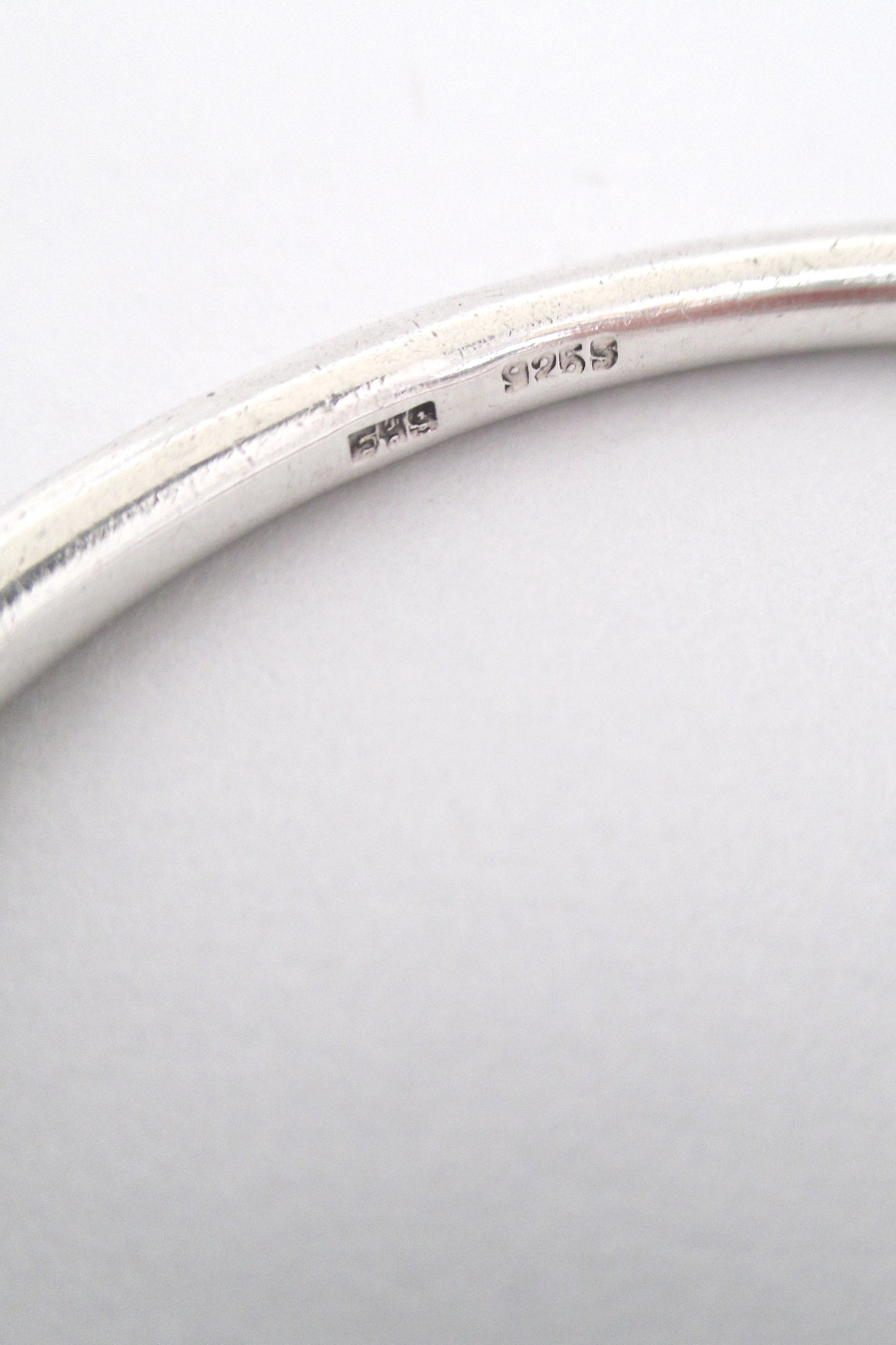 Egon Holmgaard Sorensen simple bypass bracelet