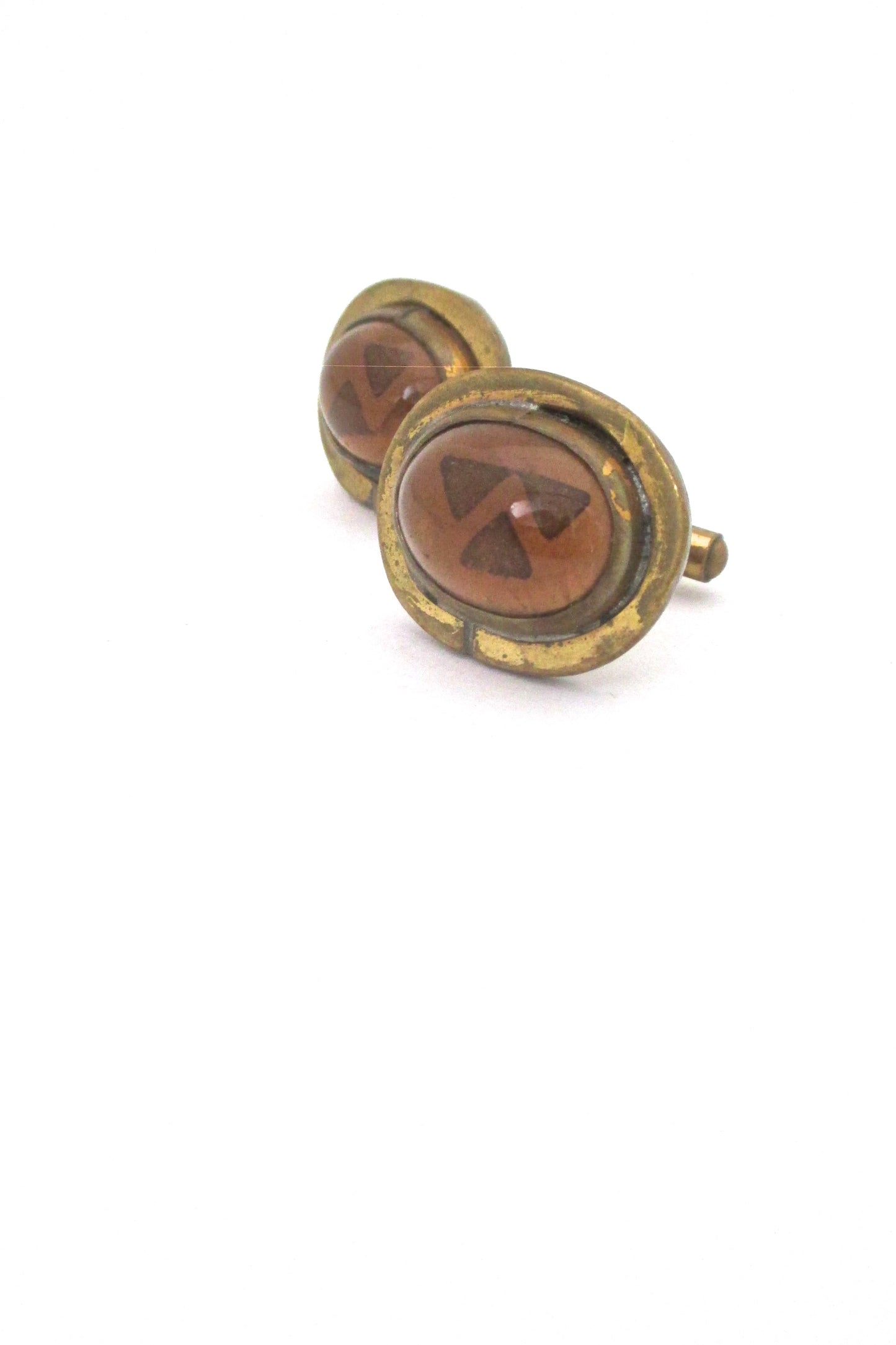 detail Rafael Alfandary Canada vintage brutalist brass patterned glass cufflinks