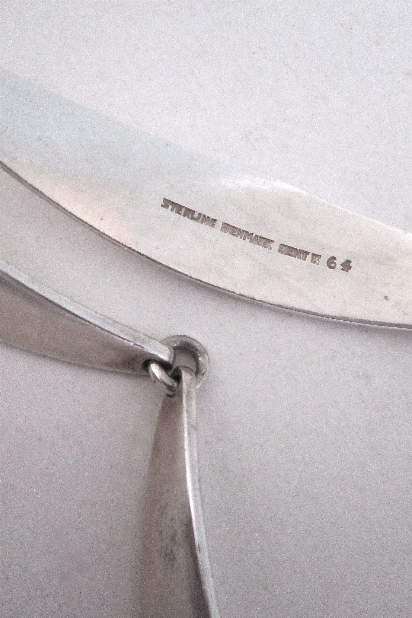 Bent Knudsen Denmark vintage silver modernist boomerang necklace