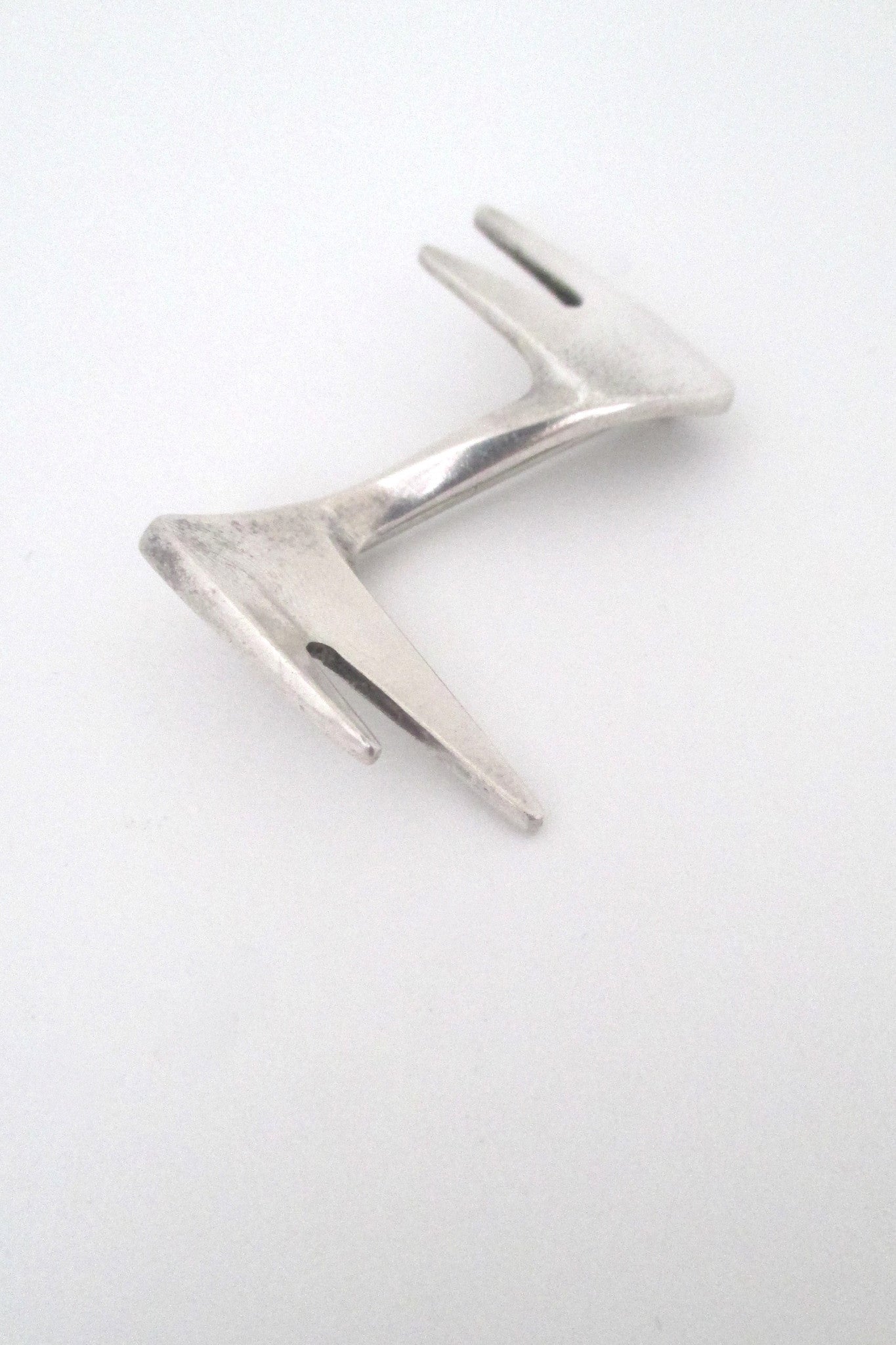detail Georg Jensen Denmark vintage Scandinavian Modern brooch 361 by Ibe Dahlquist