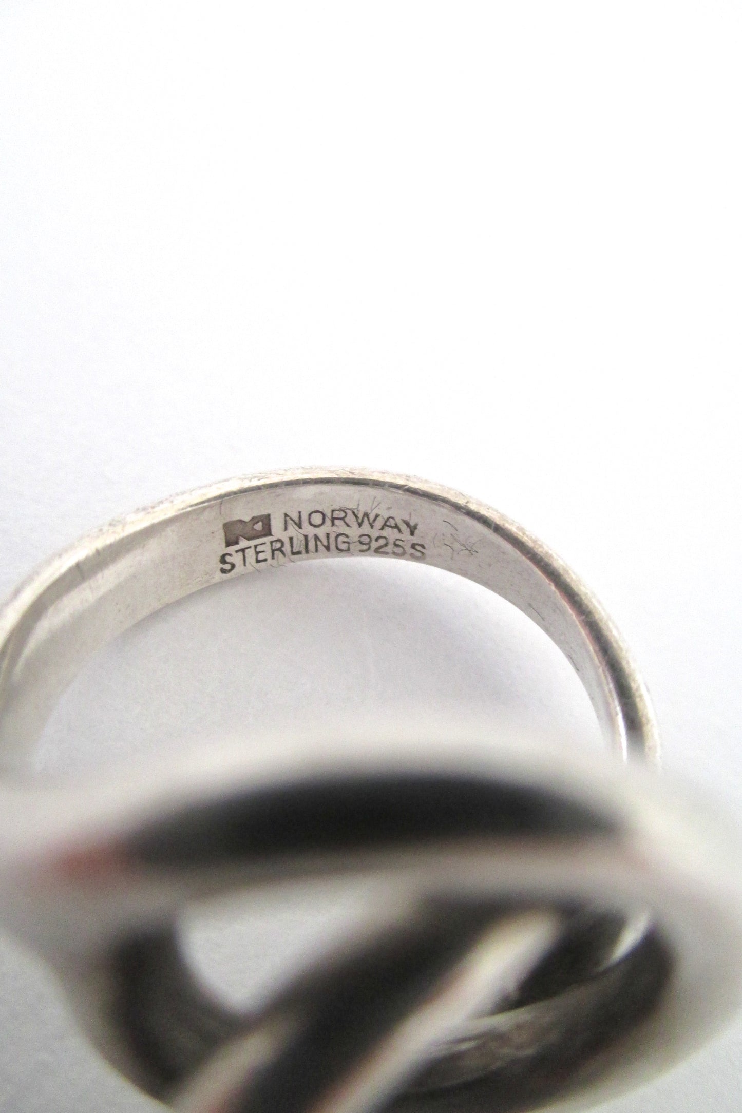 Plus Studios / Norway Design joined circles ring