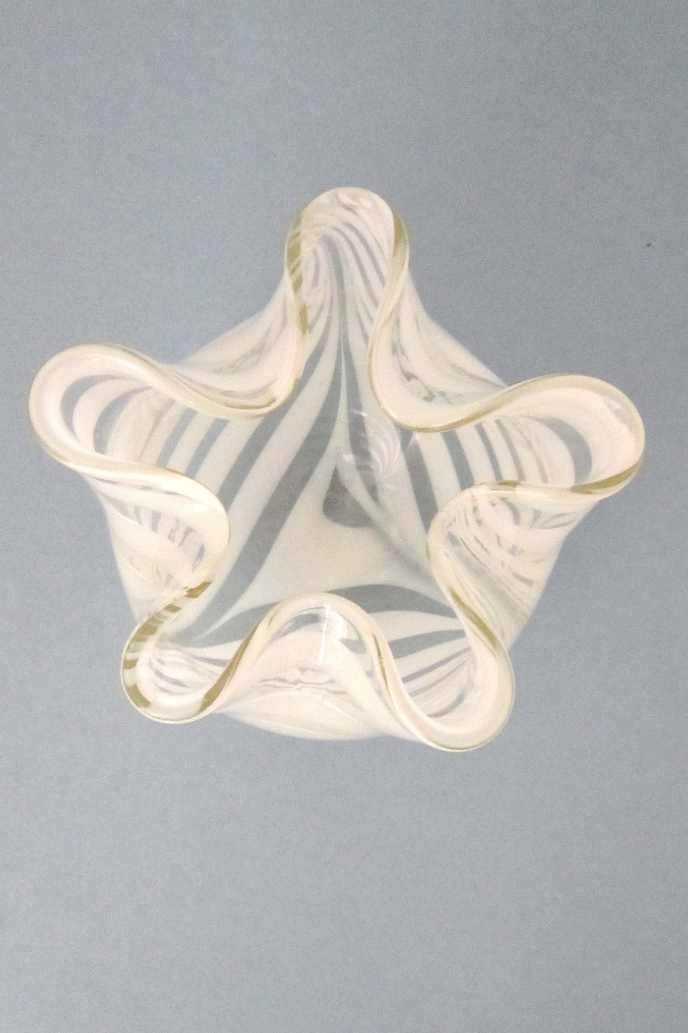 detail Kumela Oy Finland vintage mid century blown glass vase by Maija Carlson