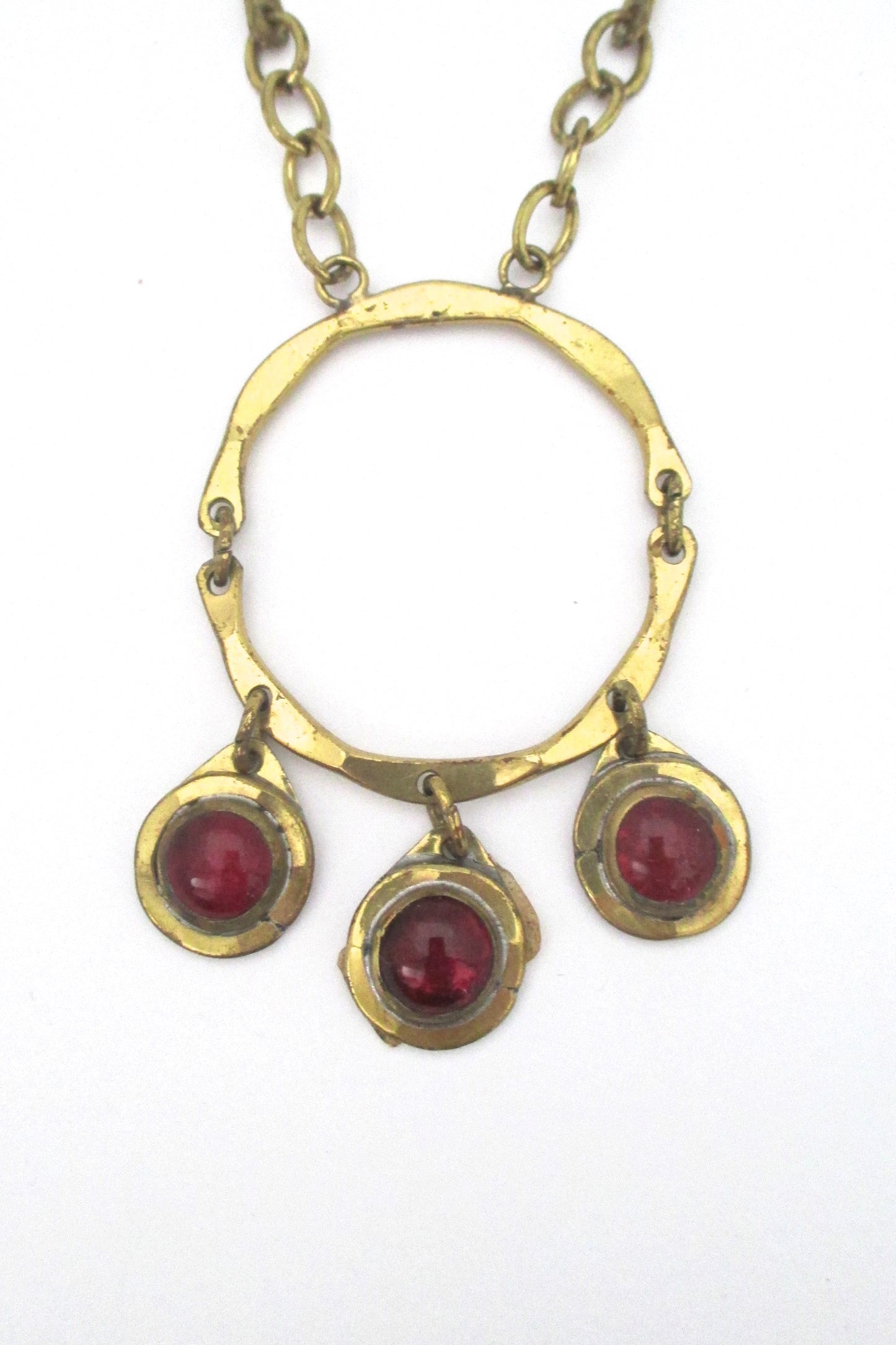detail Rafael Alfandary Canada vintage brutalist brass red glass triple stone kinetic pendant necklace