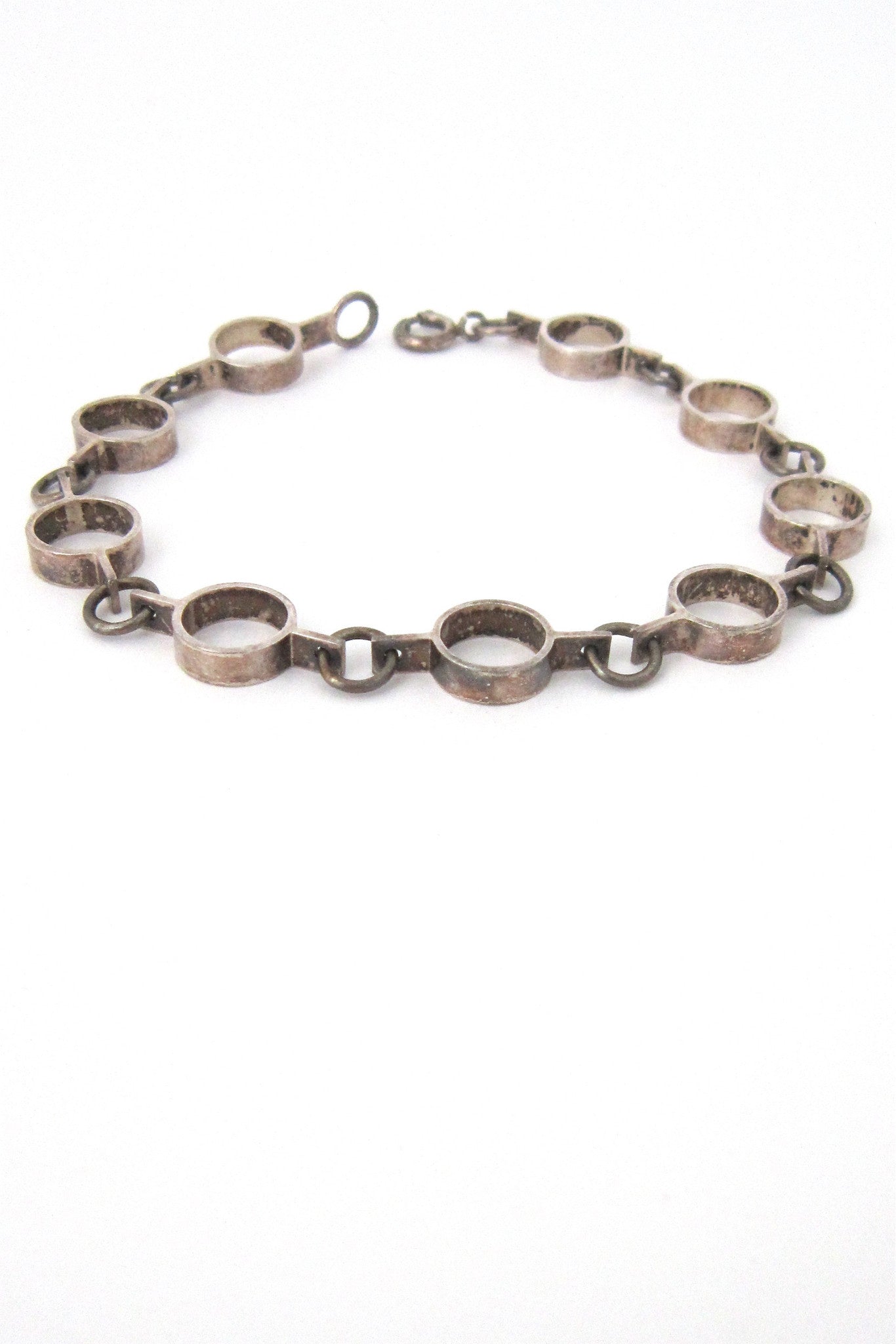 Kultateollisuus Ky Finland vintage silver modernist circles bracelet