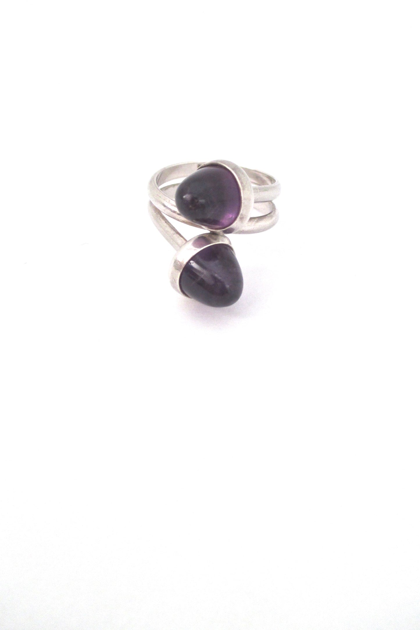 Niels From double bullet cabochon amethyst ring